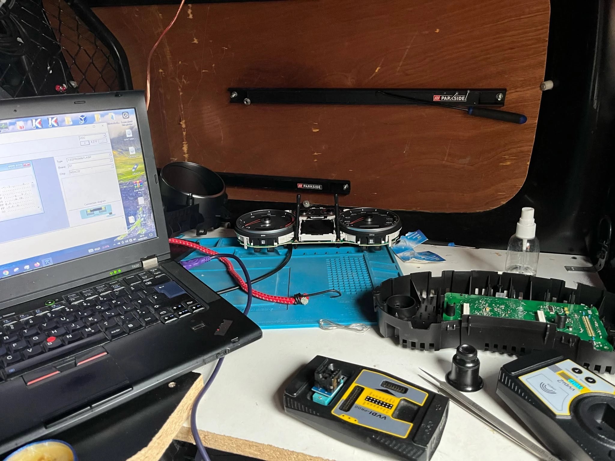 Audi TT 2012 all keys lost immobiliser and instrument cluster key programming in Tewkesbury