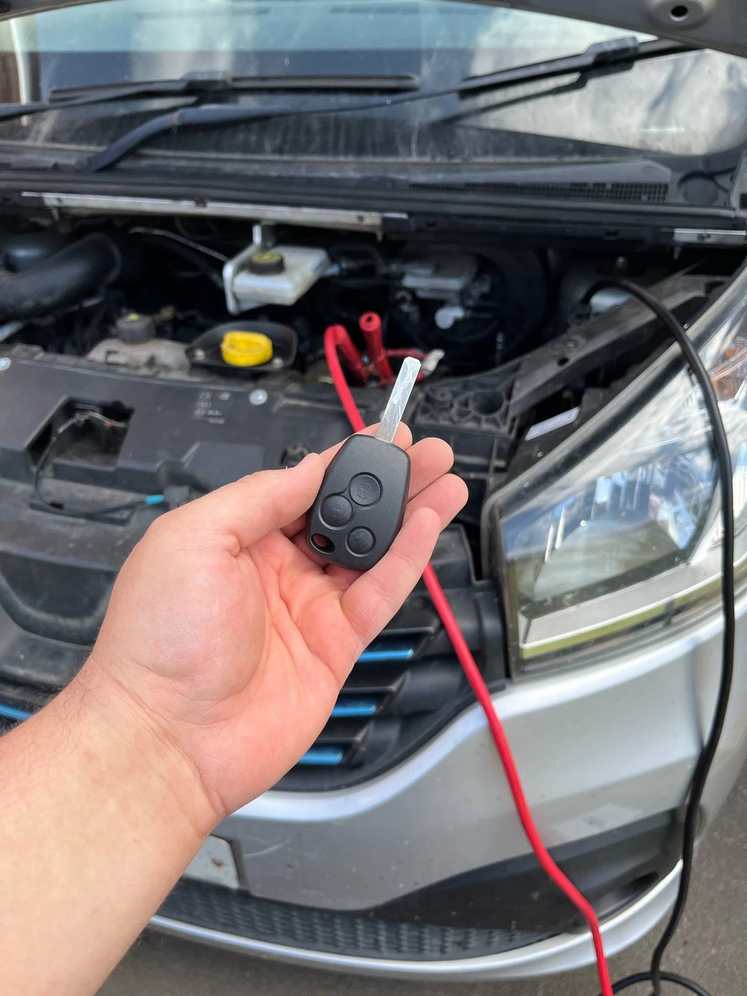 Renault Master all keys lost replacement van key programming in Droitwich Spa