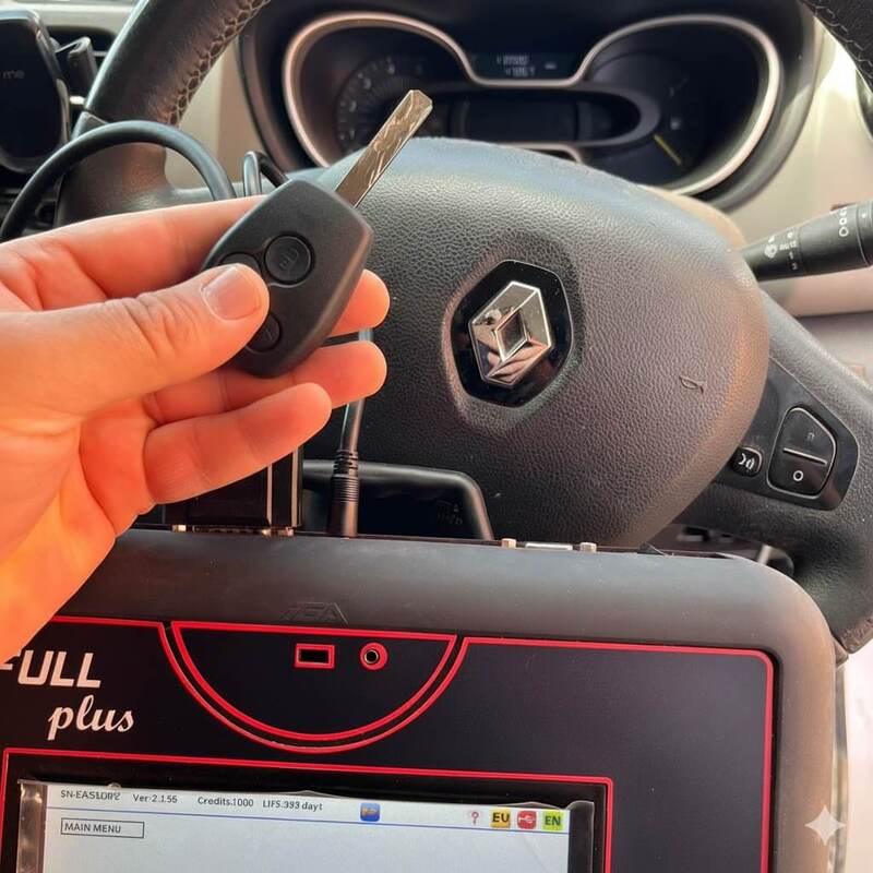 Renault key programming using diagnostic tools in Evesham