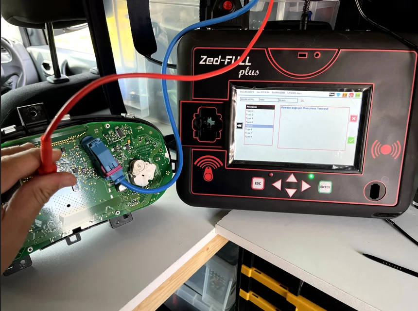 Transponder key programming using specialist equipment
