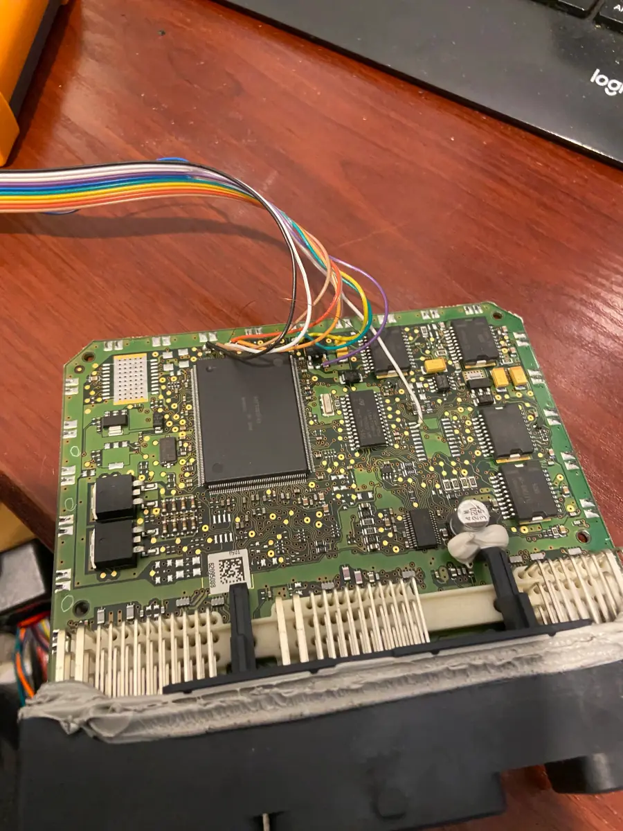 ECU bench programming and ECU data transfer