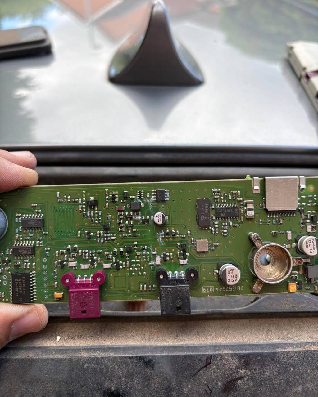 BMW 5 Series Touring Remote Key Fault – Diversity Antenna Repair – genuine GsmHelp job photo 5