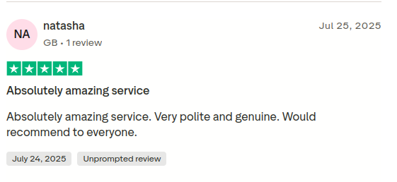 Customer 5-star review describing amazing and polite service from GsmHelp Electronics Workshop