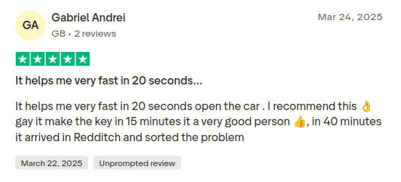 5-star customer review praising fast mobile auto locksmith service in Redditch area