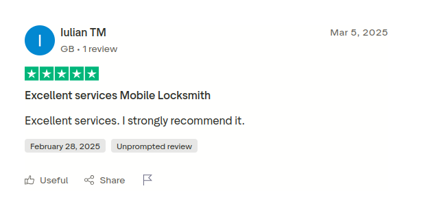 5-star customer review recommending excellent mobile auto locksmith services