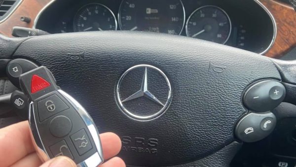 Mercedes smart key programming inside vehicle in Evesham